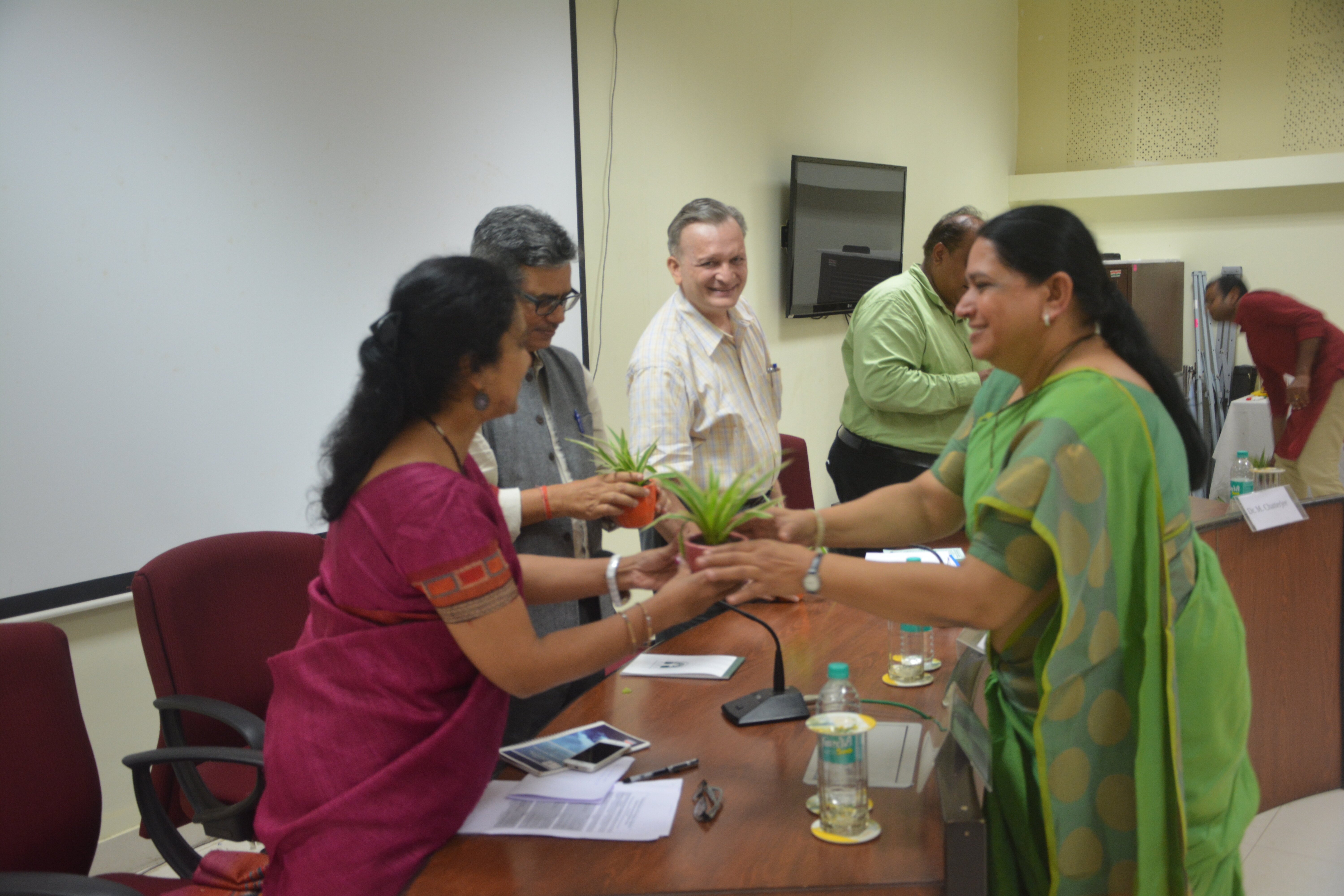 Smiles during the National Seminar